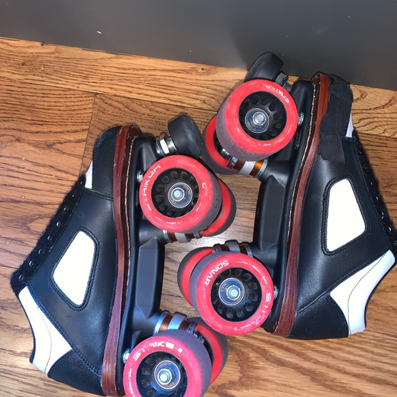 Riedell custom skates SIZE 5 - Picture 4 of 9